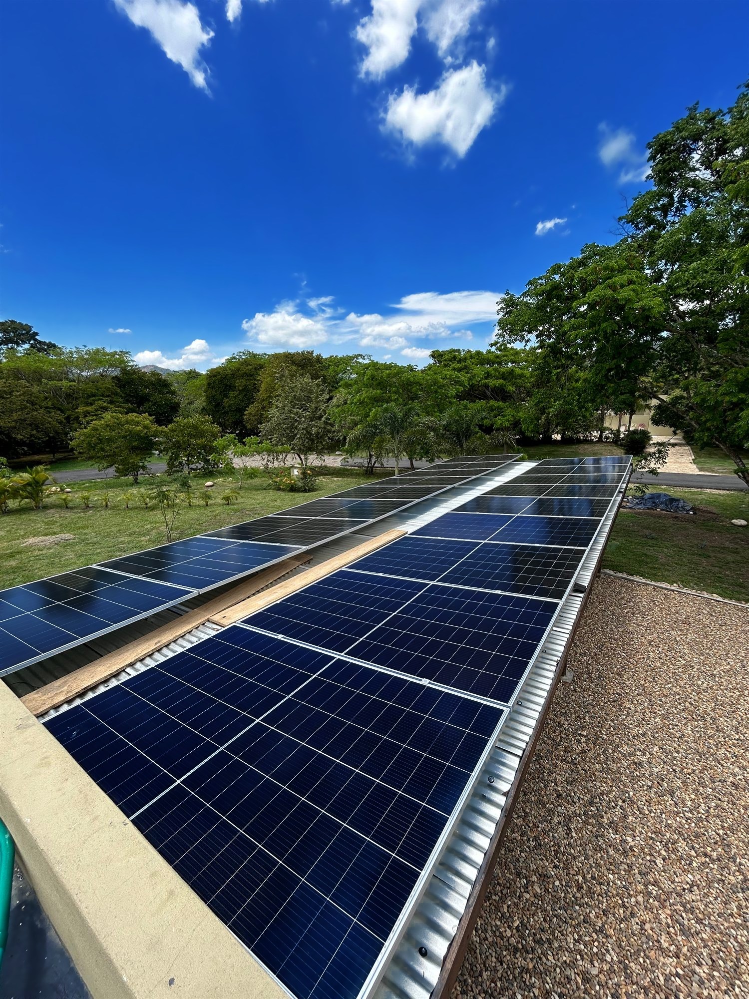 Mesa de Yeguas · 30 kW fuera de la red